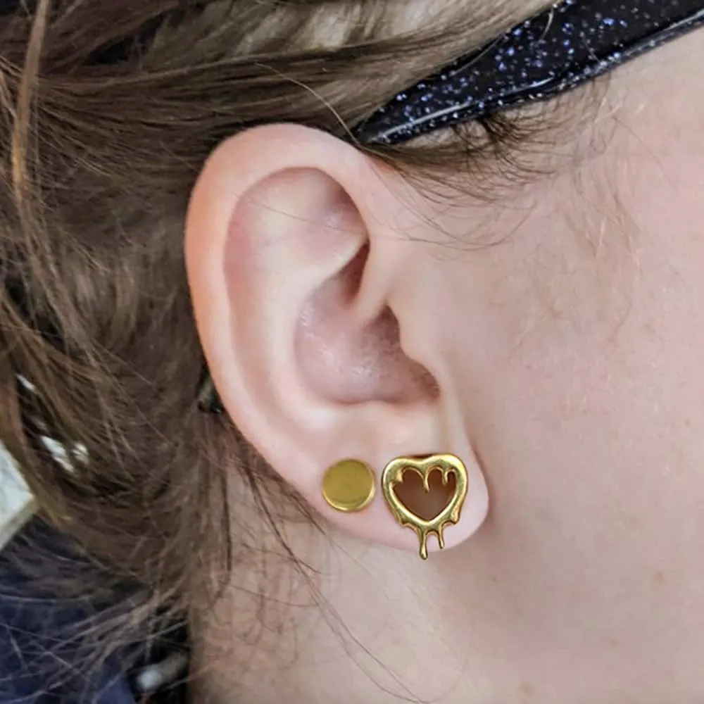 2 Pcs Heart Style Ear Tunnels Gauge Earrings for Women, Size 0g - 1 inch Ear Plugs Gauges for Ears, Water Drops Design Hypoallergenic Stainless Steel Ear Gauges Body Jewelry
