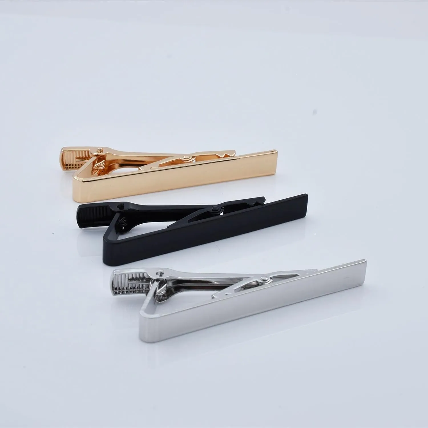 3 Pcs Custom Classic Tie Clips for Men Personalized Letter Necktie Bar Pinch Tie Clip Bar Set for Father's Day Gifts Business Wedding Anniversary