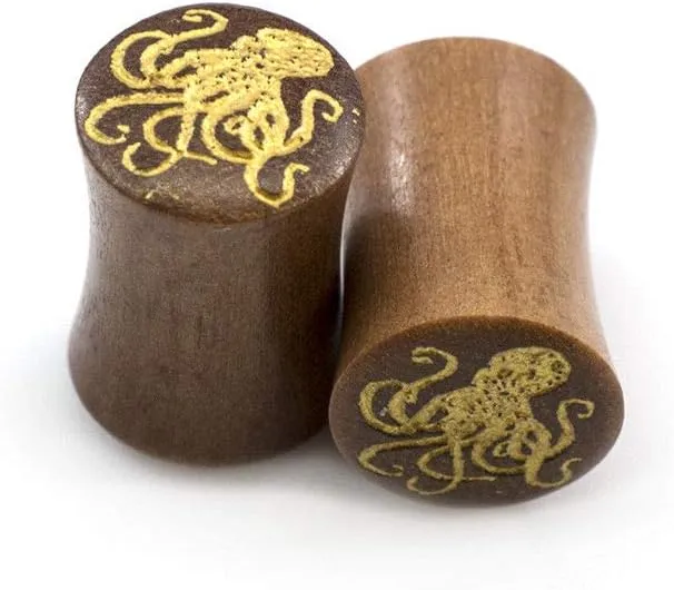 BodyJewelryOnline Pair of Ear Plug with Octopus Design Made of Wood