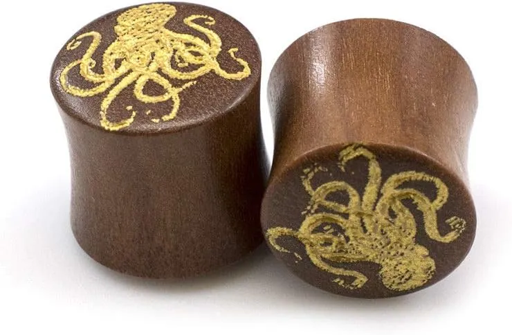 BodyJewelryOnline Pair of Ear Plug with Octopus Design Made of Wood