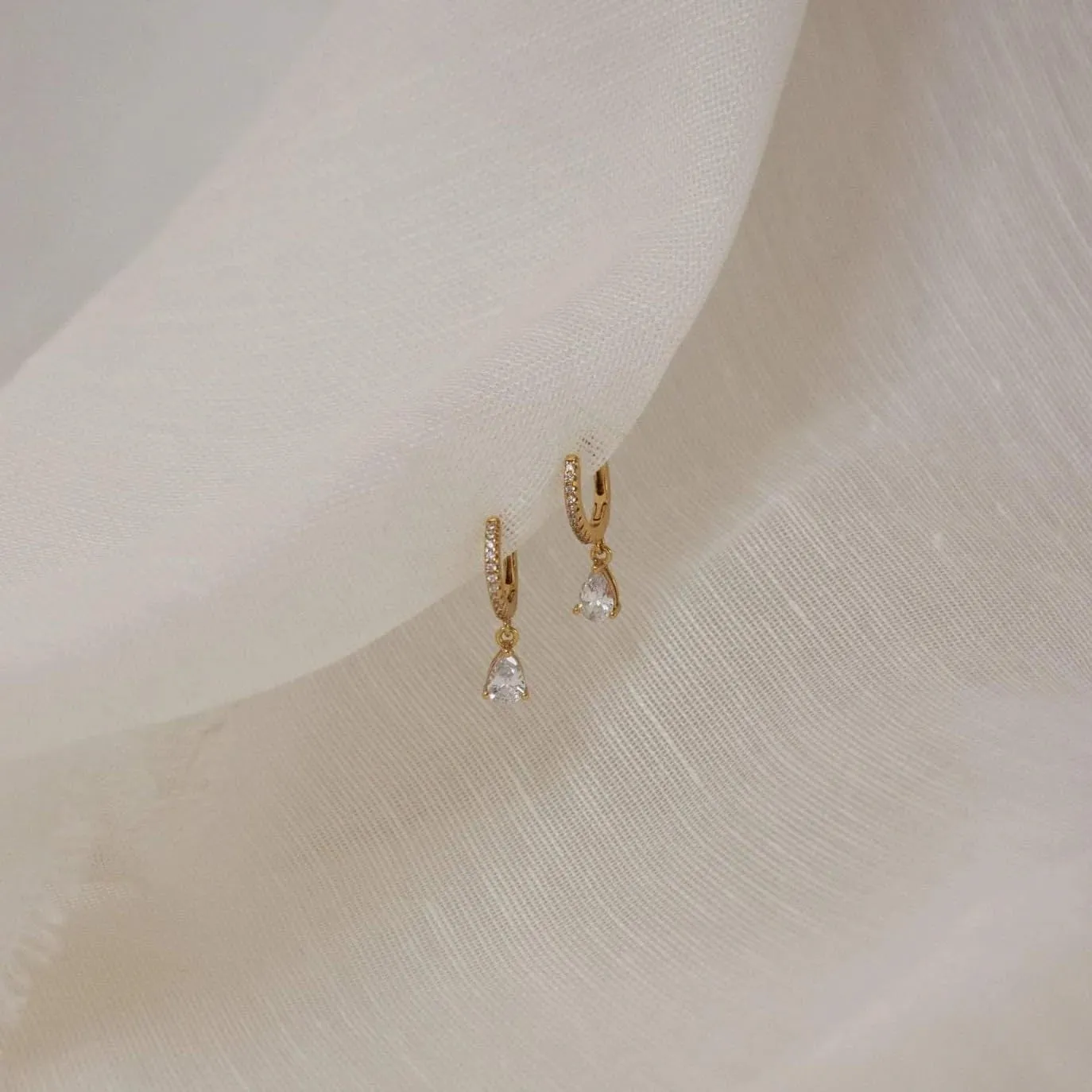CAITLYNMINIMALIST 18K Gold Plated Sterling Silver CZ Diamond Gem Rhinestone Pearl Pave Huggies Dainty Delicate Small Mini Hoop Earrings Gift for Women