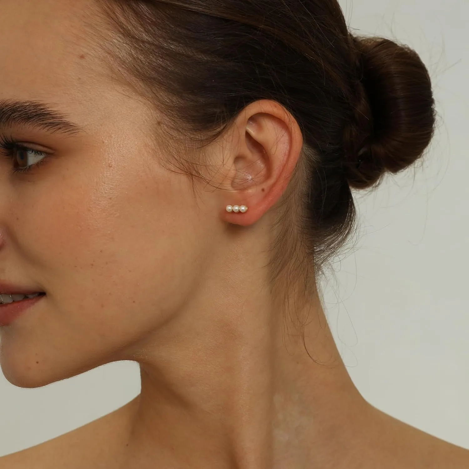 Ewrkbr Pearl Earrings for Women,Dainty 14k Gold Plated Pearl Drop Earrings Cute Gold Pearl Bow Earrings for Women Trendy Gold Pearl Dangle Earrings Charm Gold Jewelry Wedding Earrings for Brides