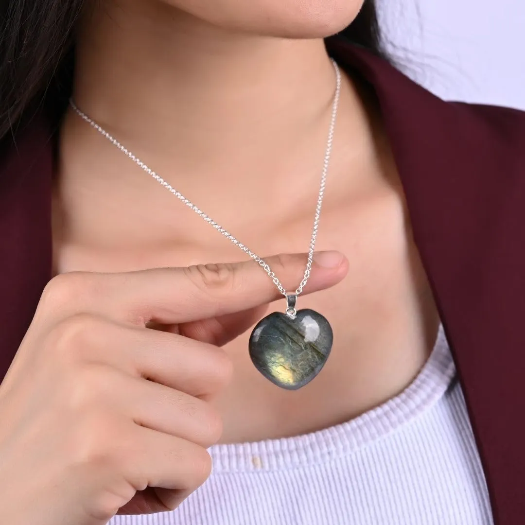 Gempires Labradorite Heart Pendant Necklace, Labradorite Pendant 1.25 Inch Heart Crystal Necklace Labradorite Jewelry Silver Plated 20 inches Adjustable Chain