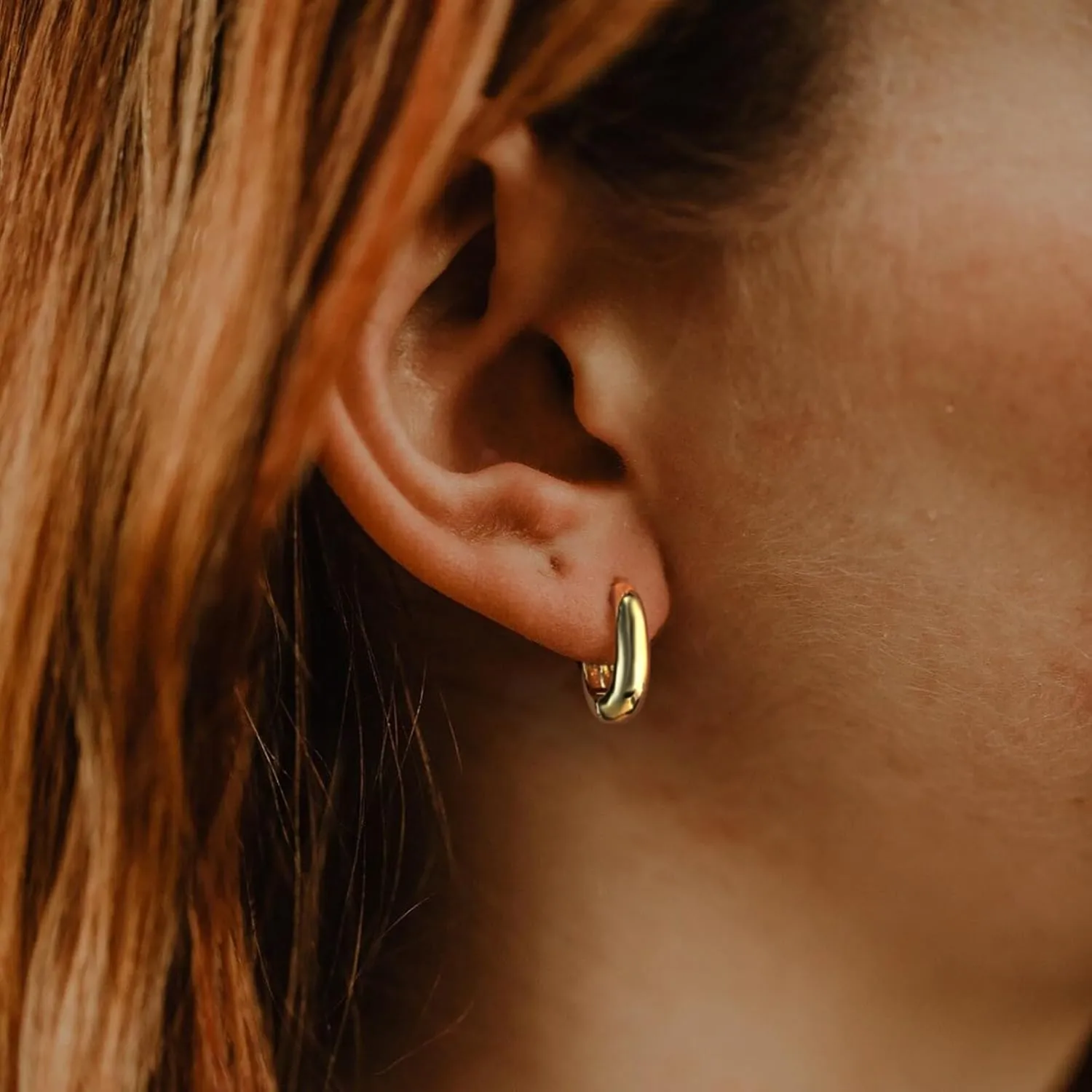Gold Hoop Earrings for Women Pearl Earrings Lightweight Teardrop Hoop Earrings Paperclip Drop Dangle Earrings 14K Gold Plated Large Oval Pull Huggie Hoop Earrings Simple Everyday Jewelry Gifts