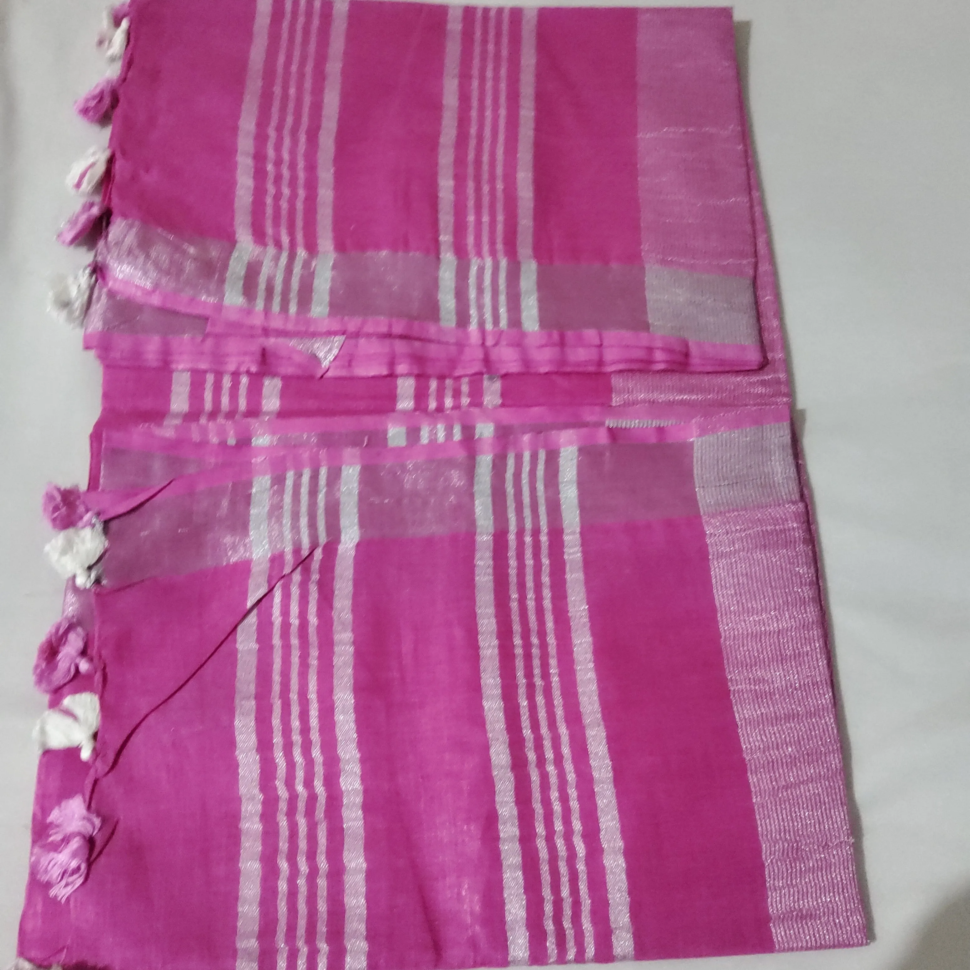 Linen Saree with Silver Striped Pallu