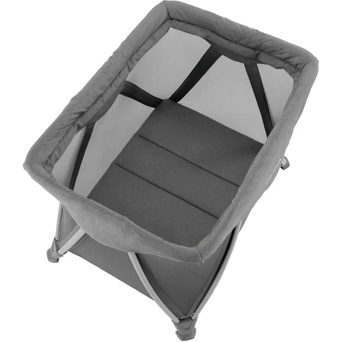 Nuna SENA Aire Playard with Zip-Off Bassinet   Changer