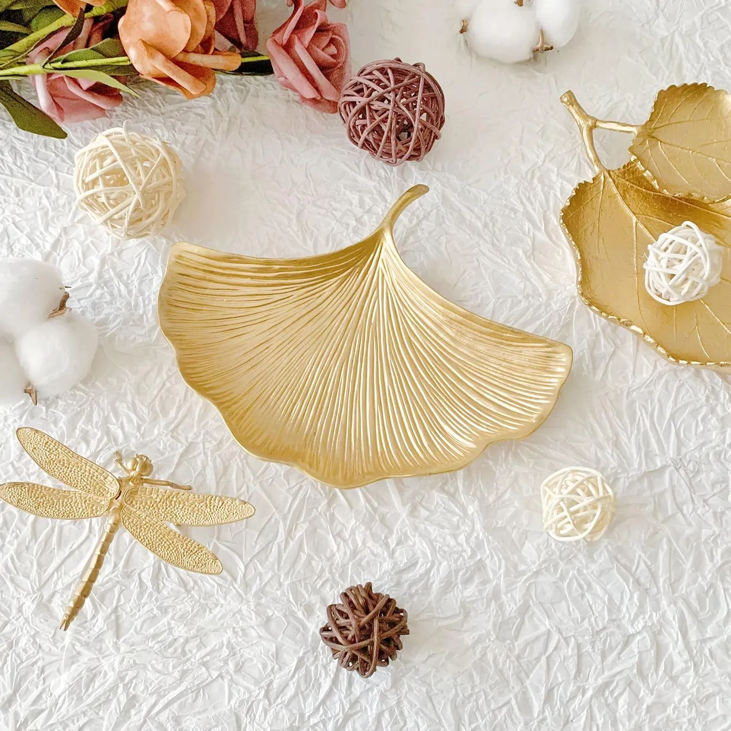 Small Leaf Shaped Trinket Dish, Decorative Gold Jewelry Dish Tray, Ring Hodler Dish Jewelry Organizer