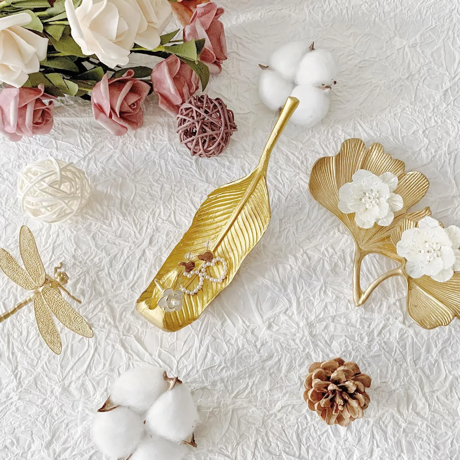 Small Leaf Shaped Trinket Dish, Decorative Gold Jewelry Dish Tray, Ring Hodler Dish Jewelry Organizer