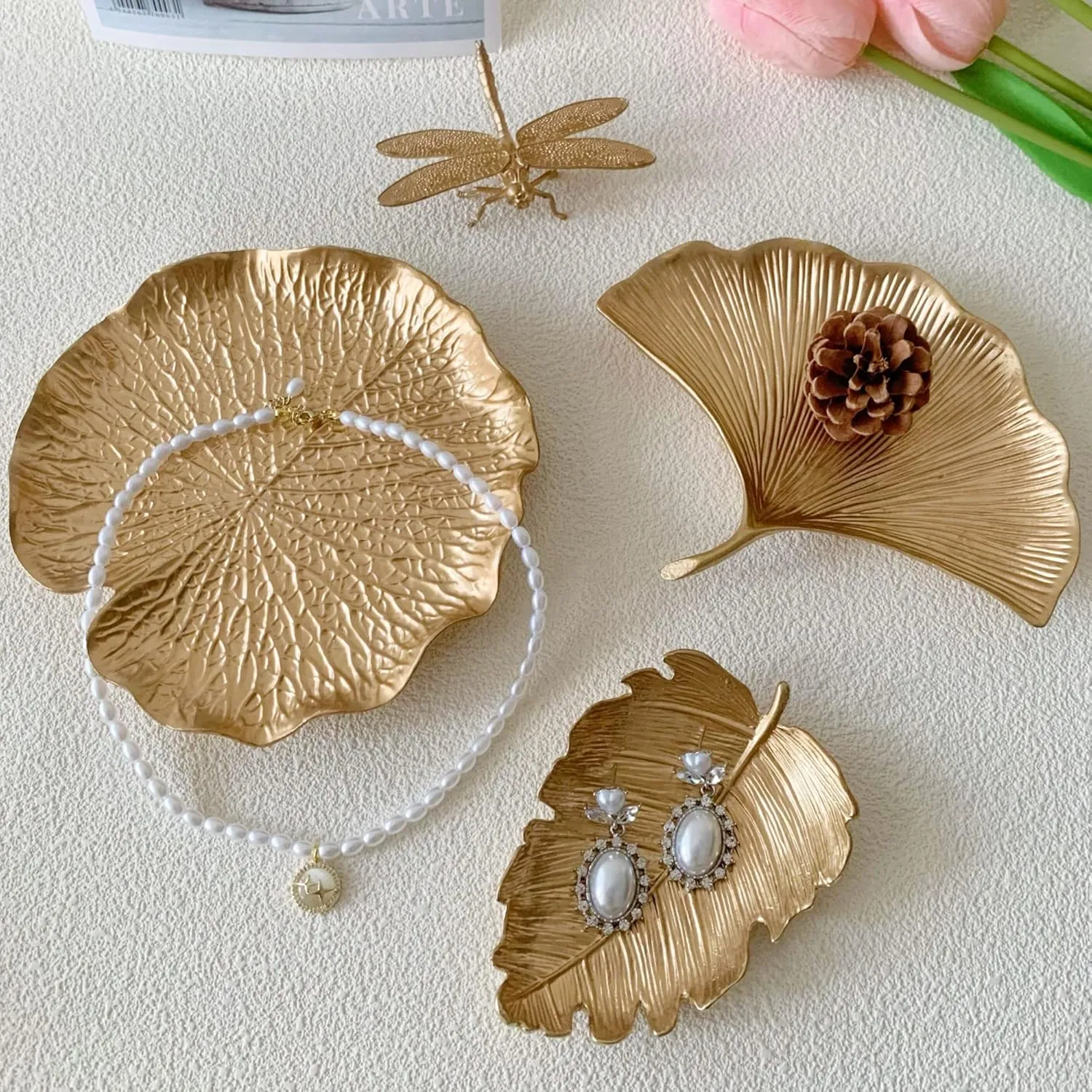 Small Leaf Shaped Trinket Dish, Decorative Gold Jewelry Dish Tray, Ring Hodler Dish Jewelry Organizer