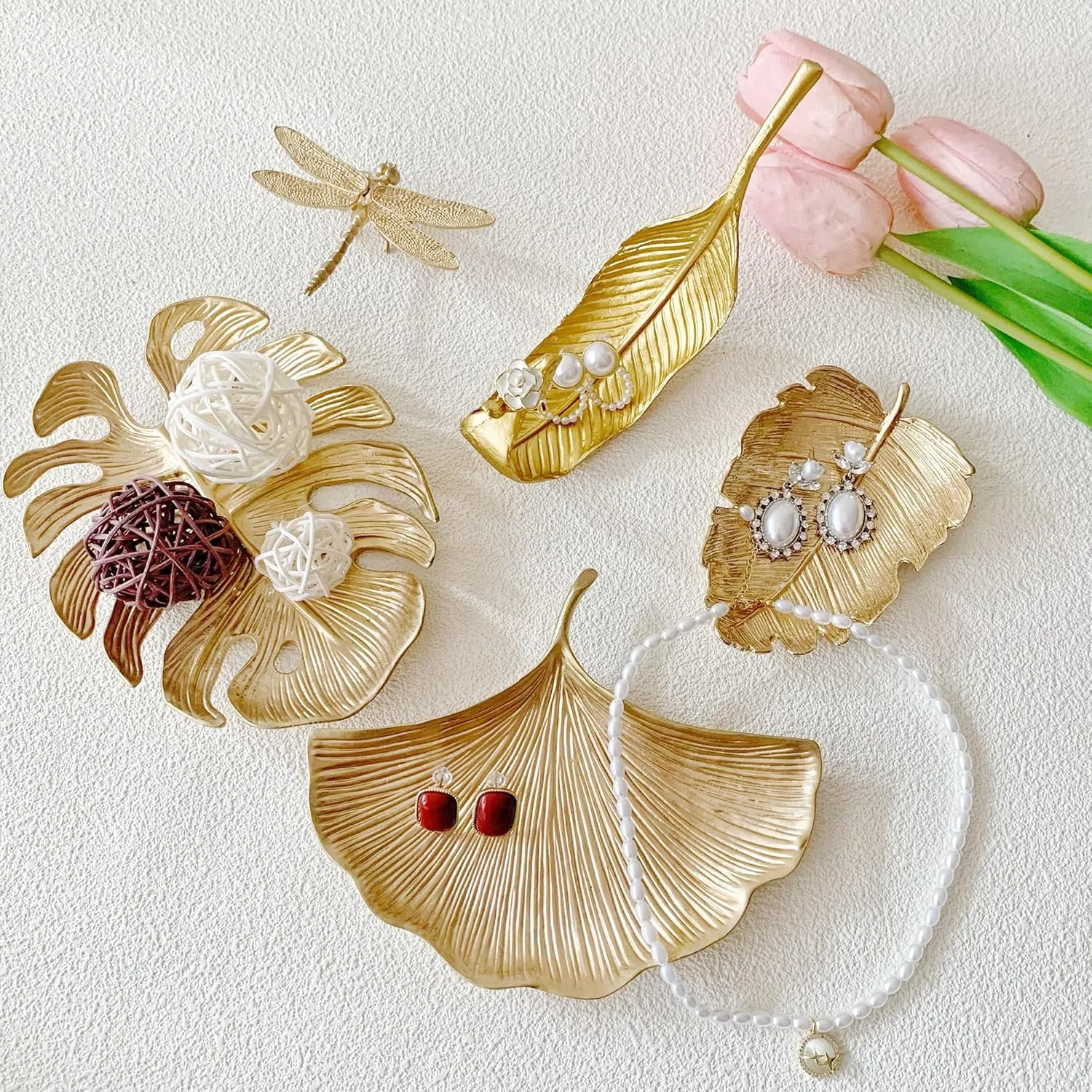 Small Leaf Shaped Trinket Dish, Decorative Gold Jewelry Dish Tray, Ring Hodler Dish Jewelry Organizer