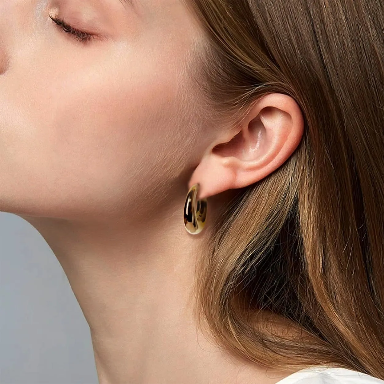 Sonateomber Chunky Open Hoop Earrings for Women, Trendy Thick Hollow Lightweight Huggie Hypoallergenic Earing Jewelry Gift.