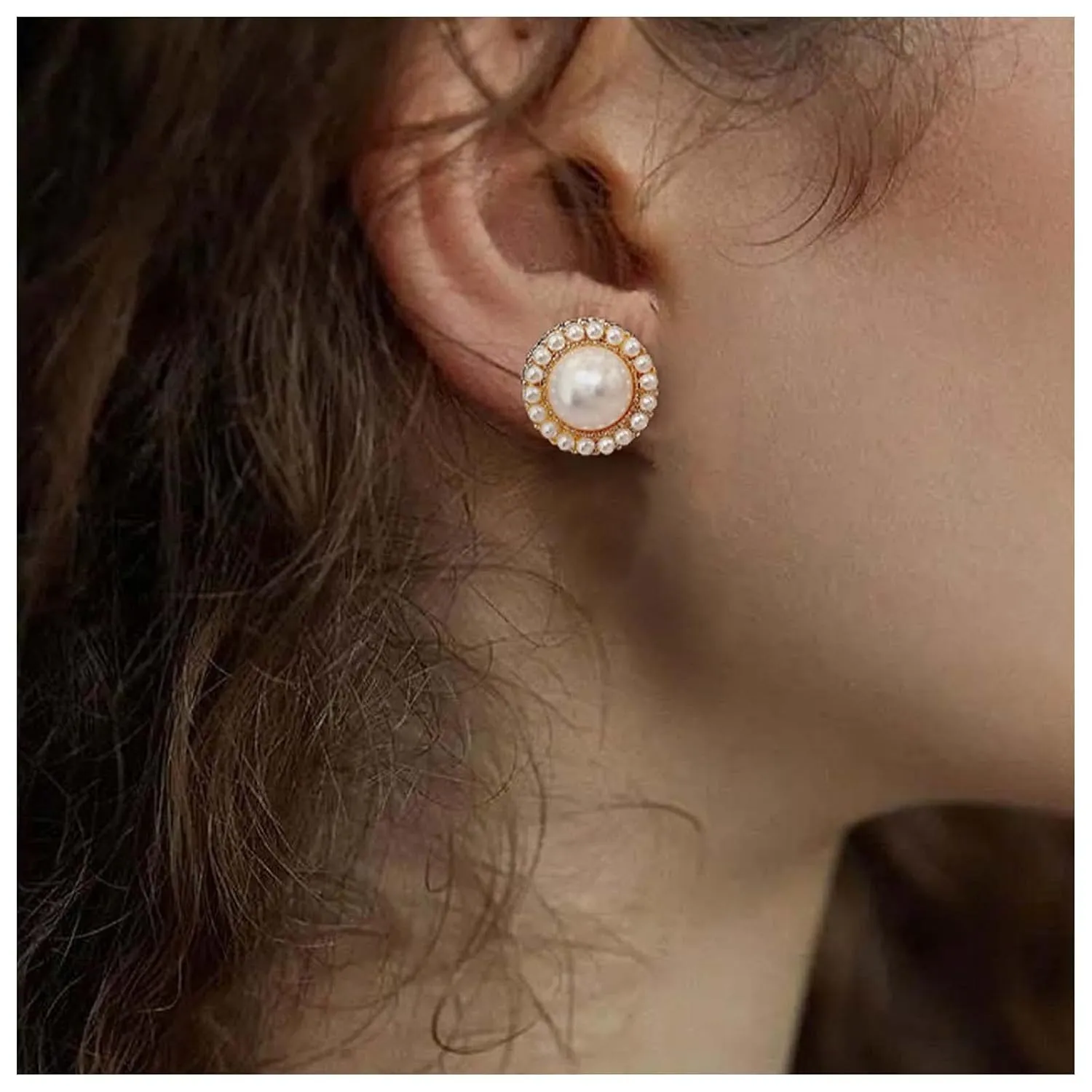 Vintage Pearl Earrings Pearl Circle Earrings Gold Pearl Stud Earrings Round Pearl Charm Earring Jewelry for Women and Girls