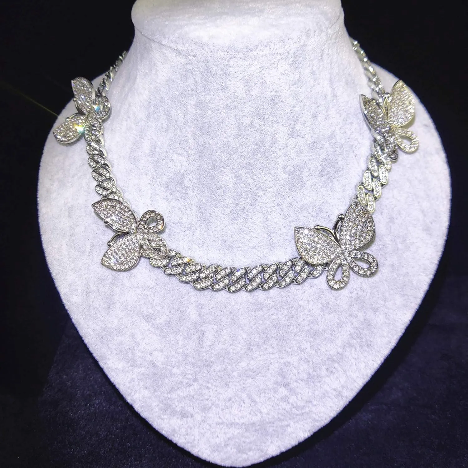 YBMYCM Butterfly Cuban Necklace Crystal Collars Cuban Link Chain Iced Bling Butterfly for Women Men Hip Hop Rapper Jewelry